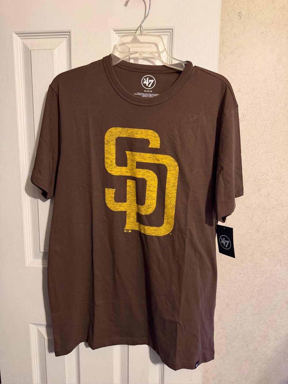 ‘47 Brand NWT San Diego Padres brown Medium SS shirt PTP 22”